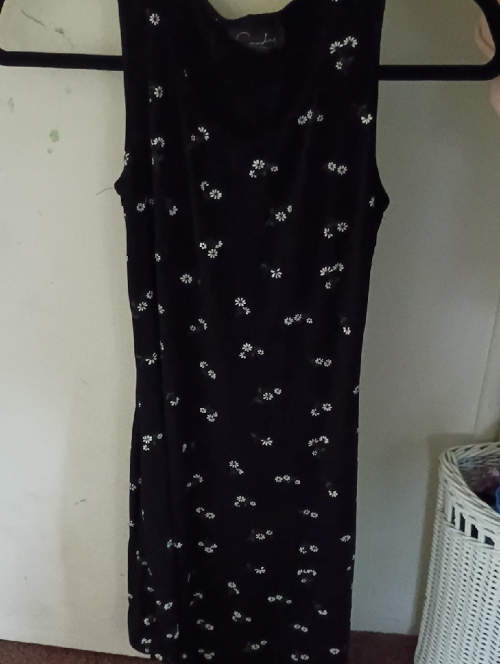 Sleeveless Black Mini Dress with White Daisy Print